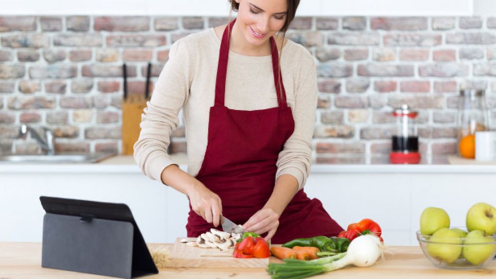 2018 Yılında Yemek Yapmayı Öğrenmenizi Sağlayacak 5 Tavsiye