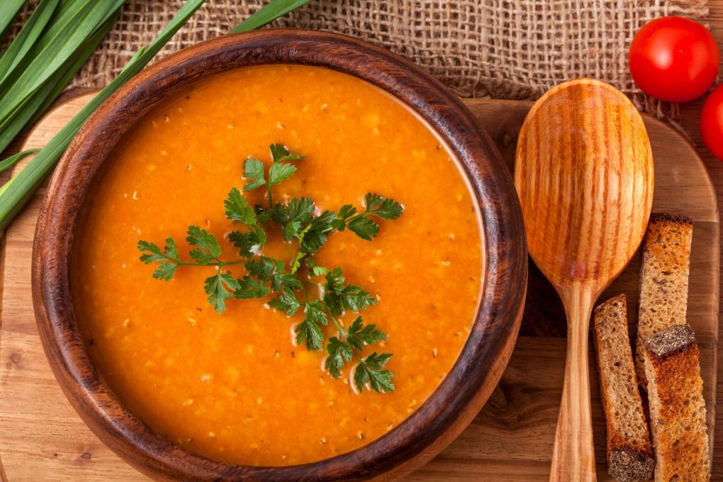 Buram Buram Anadolu Ezogelin Çorbası