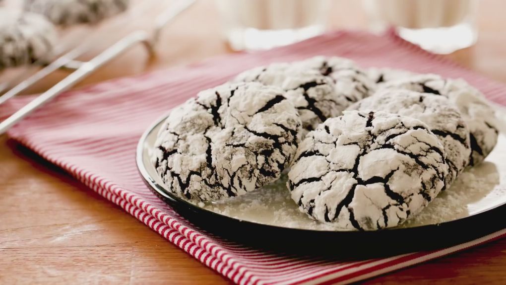 Çabuk Kurabiye : Kakaolu Çatlak Kurabiye