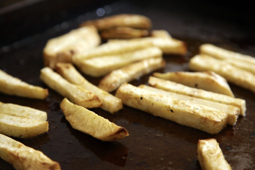 Cipsin En Sağlıklı Hali: Fırında Kereviz Cipsi