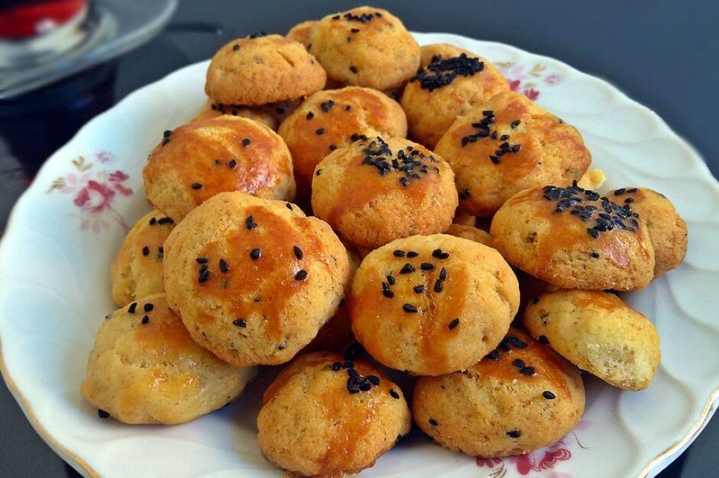 Davetlerin Değişmez Müdavimi: Çörekotlu Kurabiye