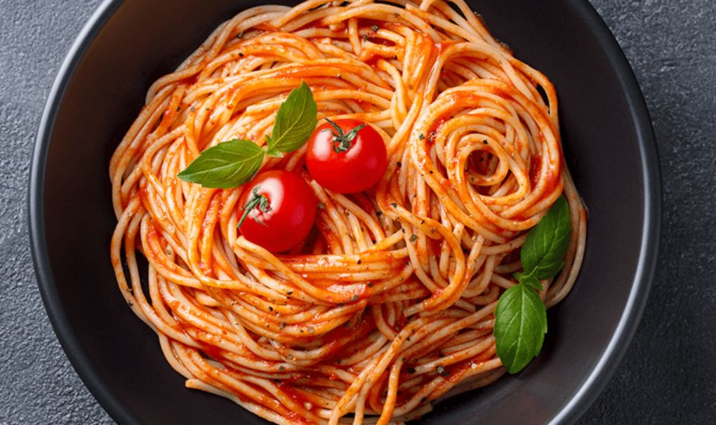 Domates Soslu Makarna