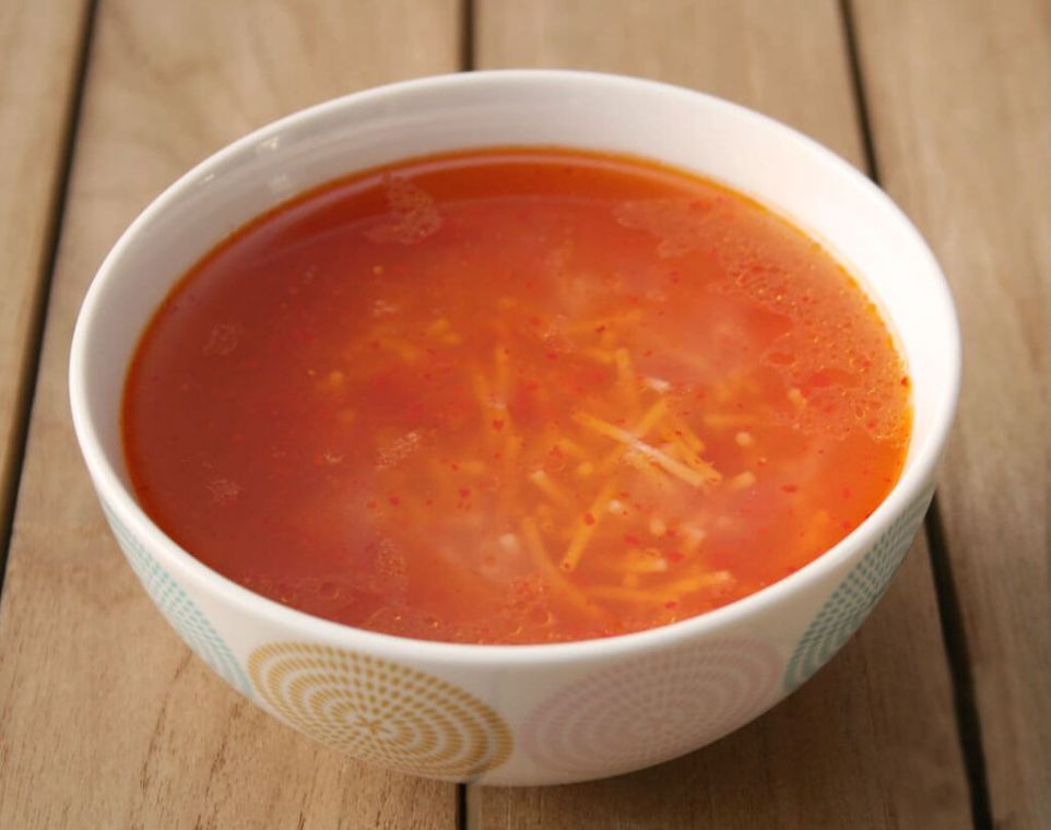 Domatesli Şehriye Çorbası