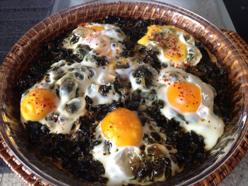 Fırında Yumurtalı Ispanak