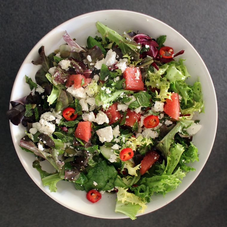 İsli Peynir Salatası