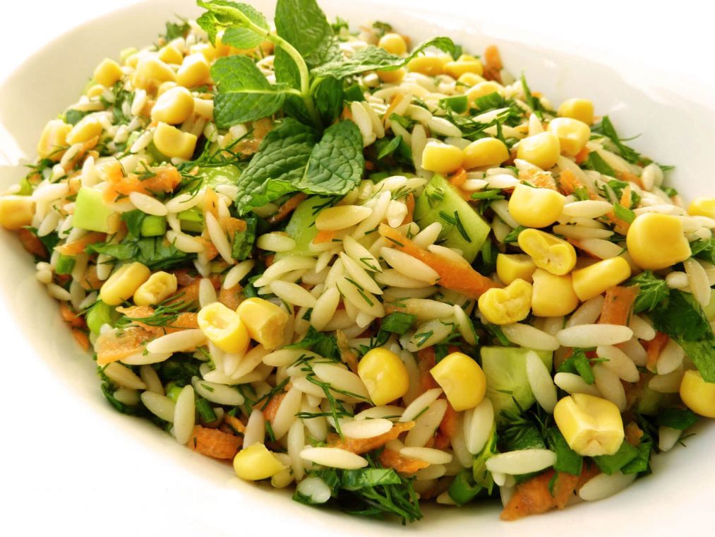 Pilavı da Güzel Olur: Şehriye Salatası