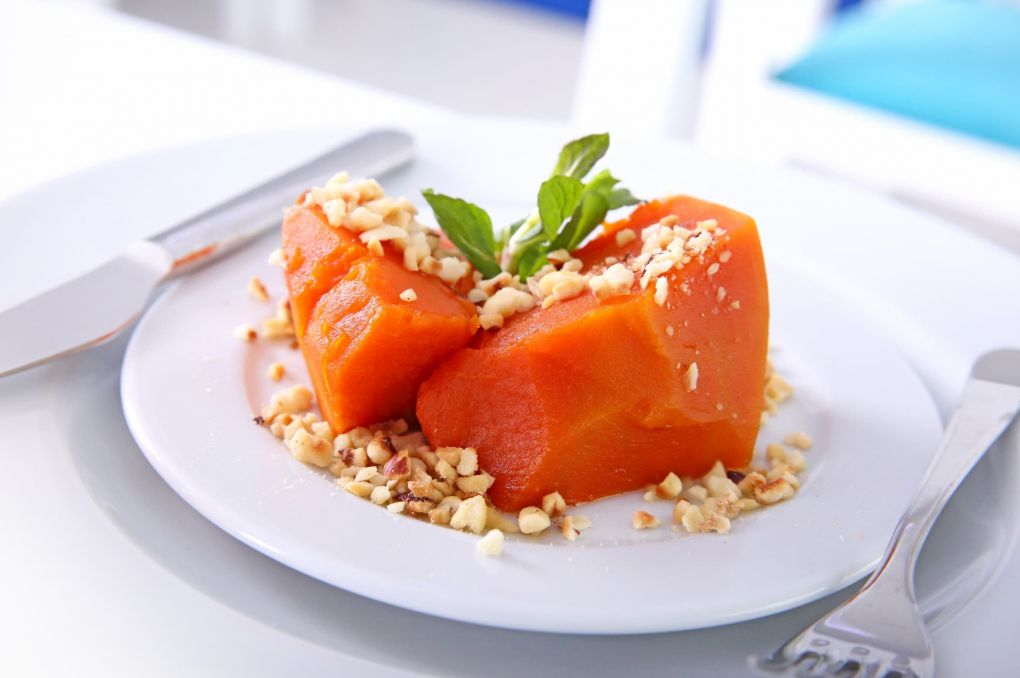 Üzerine Tahin ve Cevizle Bal Kabağı Tatlısı