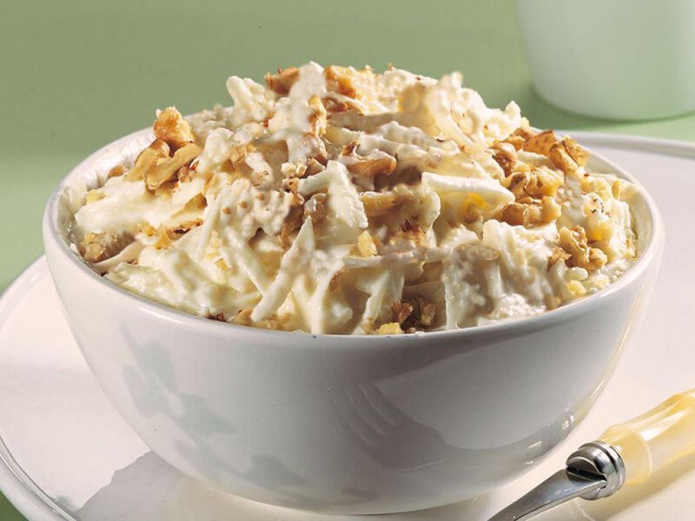 Yoğurtlu Kereviz Salatası